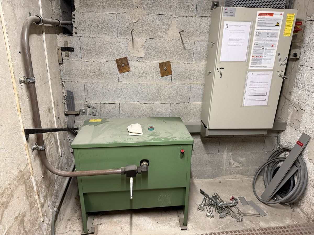 Tutte le macchine: Groupe hydraulique pour ascenseur  – Usato da Sierre venduto da OCNL 5