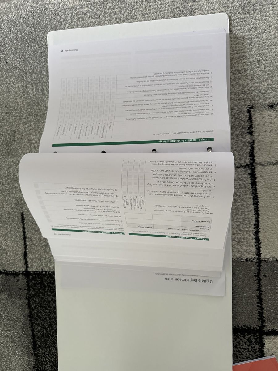 Libri: Kantonsschule Lehrmittel Wirtschaft u. Gesellschaft – Nuovo (secondo la descrizione) da Endingen venduto da Sugarwoman 2