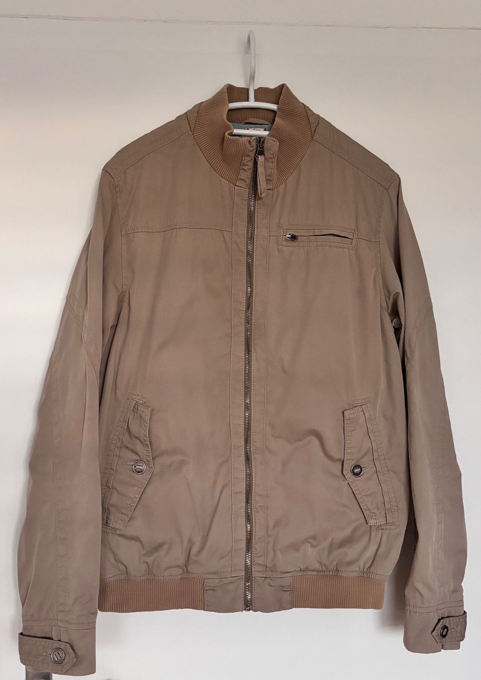 Tommy Hilfiger Jacken: Übergangsjacke Tommy Hilfiger Vintage – Gebraucht aus Winterberg ZH von vanilleinspiration