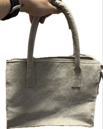 Lederhandtasche Weissgrau – «Zimmi» – ca. 23 × 30 cm Elegant