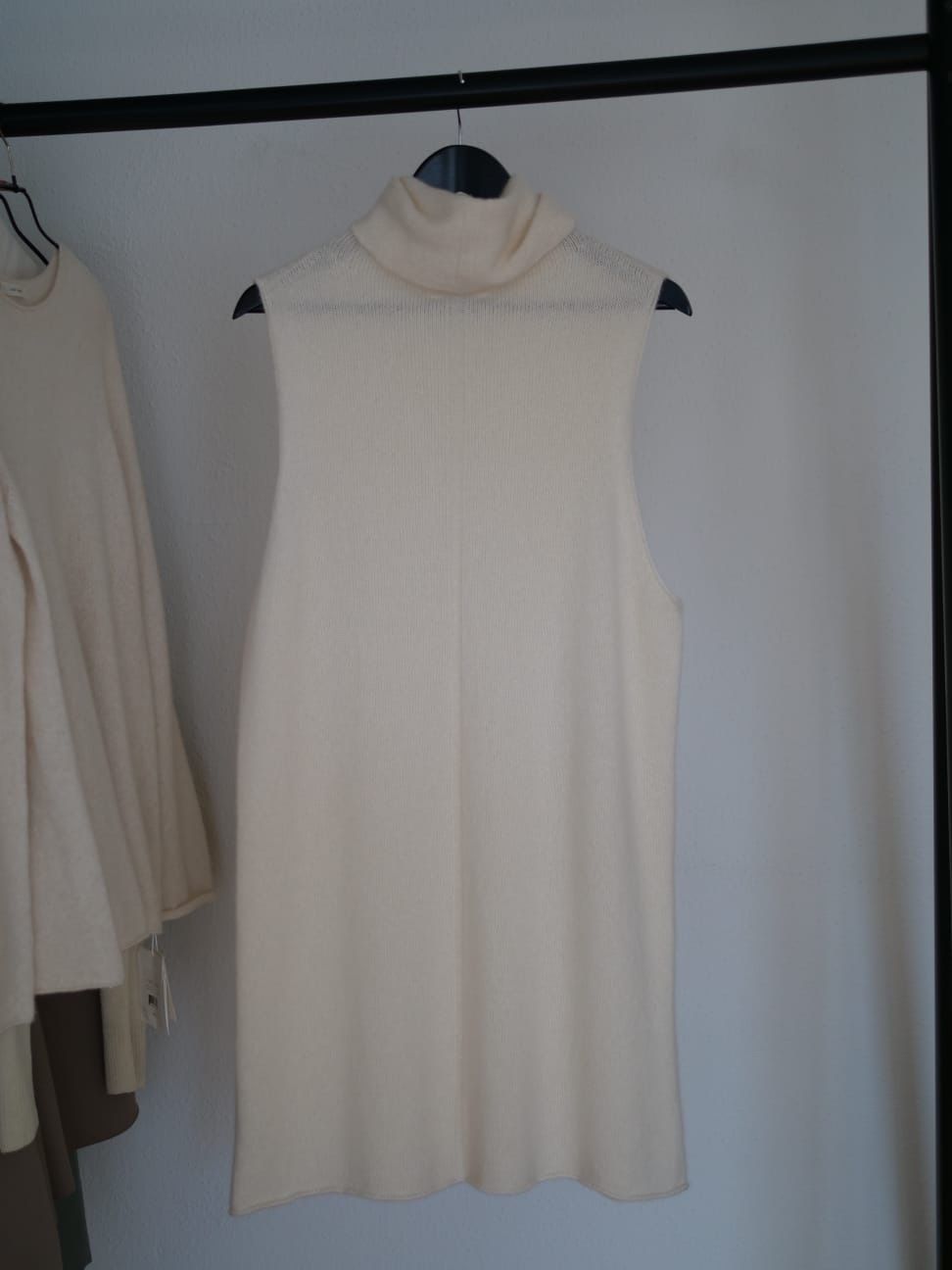 Tuniche: The row cashmere tunic/L – Nuovo (secondo la descrizione) da Basel venduto da TIMELESS-FASHION 2