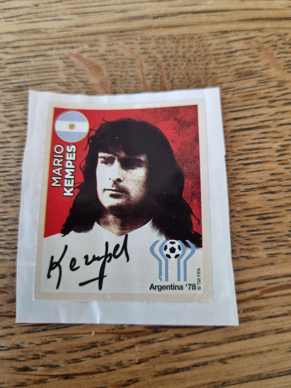Coca-Cola Sammelbilder & Trading cards: Coca-Cola Sticker Mario Kempes – Gebraucht aus Oberentfelden von Giants