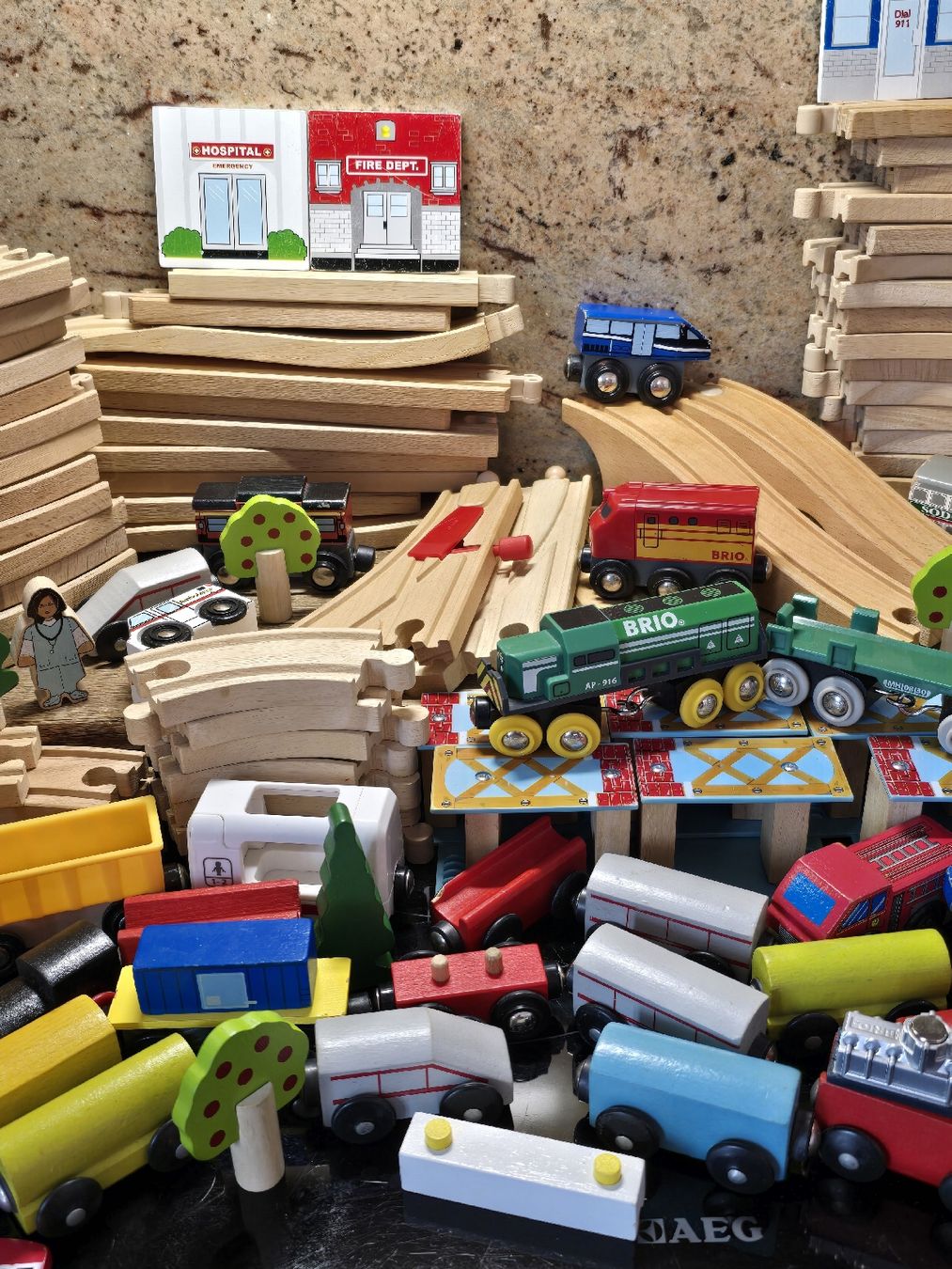 Brio Spielzeuge: 137 Teile BRIO – Gebraucht aus Walkringen von Vanuca 7