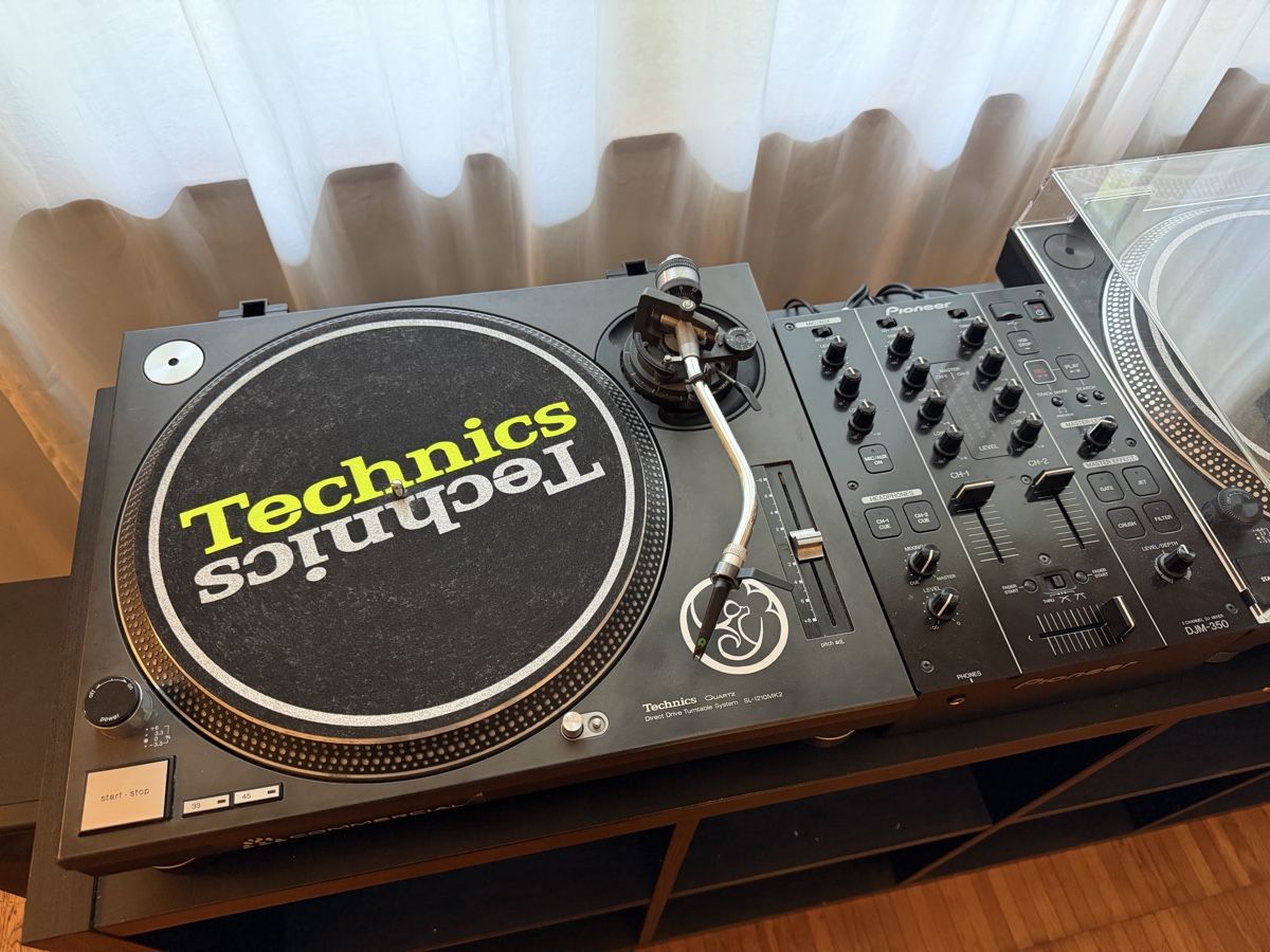 Technics Tourne-disques: Technics SL-1210 MK2 Plattenspieler – D'occasion à Zürich par Zooyork1 1