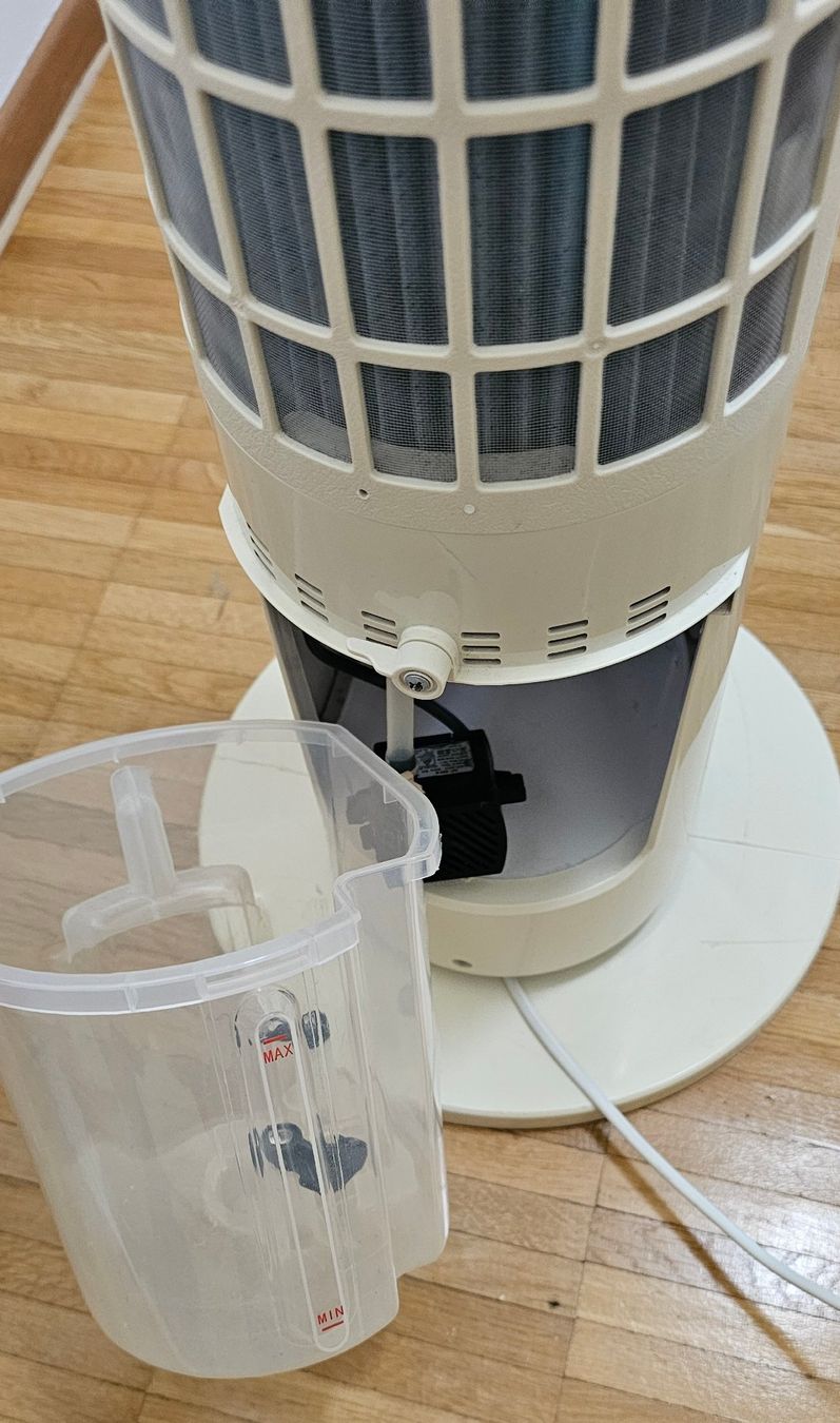 König Ventilatoren: KOENIG - Turm Ventilator mit Wassertank – Gebraucht aus Arni AG von StrohhutG 4