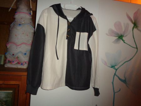 *** Kapuzen Pullover *** / Neu