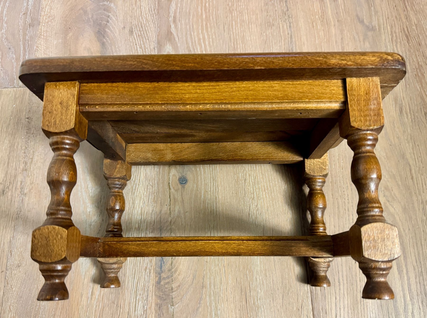 Hocker: Herziges, altes Schemeli Hocker Schemel alt Holz – Gebraucht aus Rothrist von Luckywinner 7
