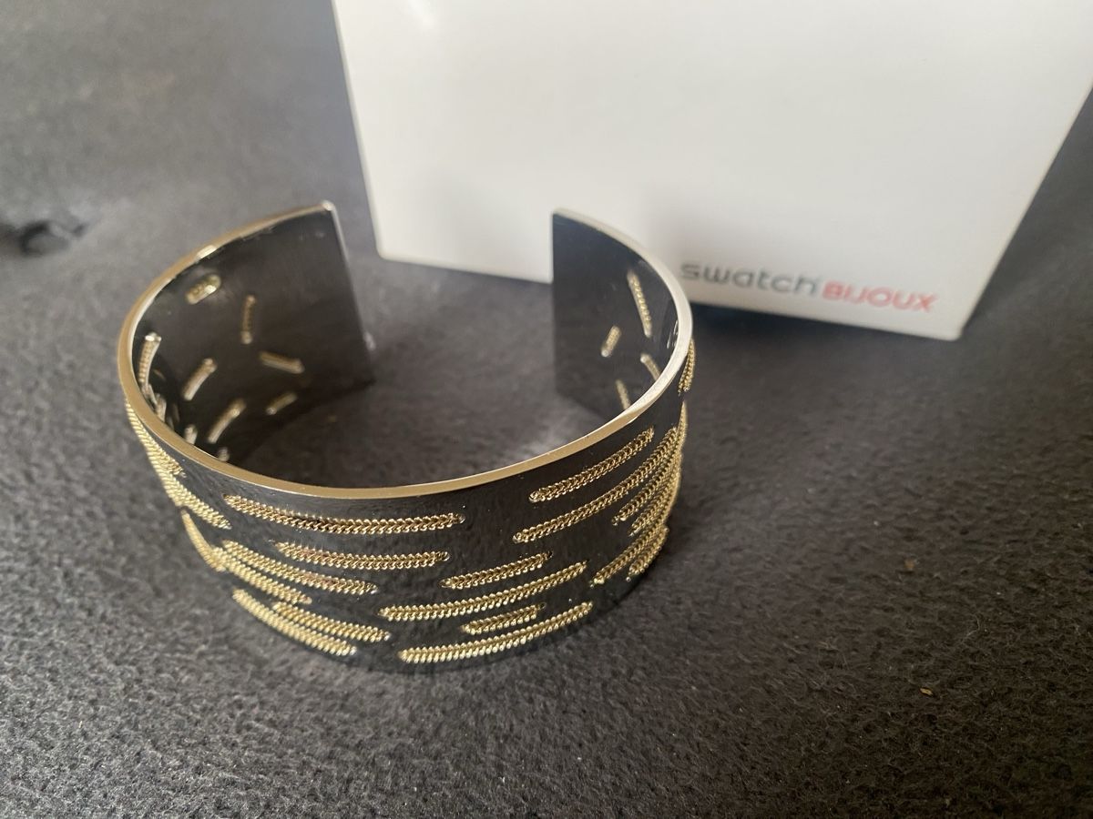 Swatch Bracciali & Braccialetti: Elegantes Swatch Bijoux Armreif - mit Box – Nuovo e nell'imballaggio originale da Männedorf venduto da Maru83