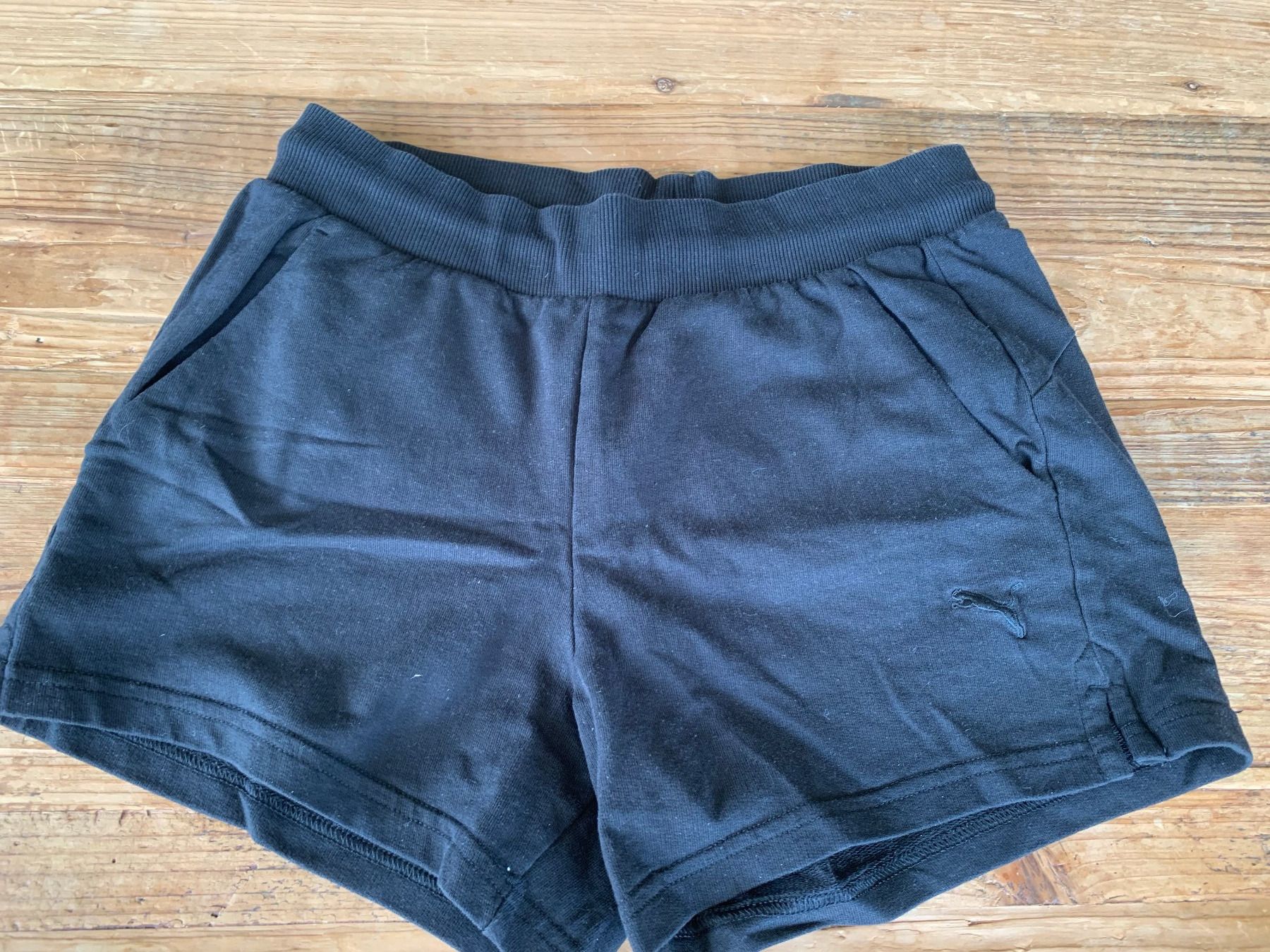 Puma Hosen: Puma Short Gr. XS schwarz Baumwolle – Gebraucht aus Kirchdorf AG von coco123 1