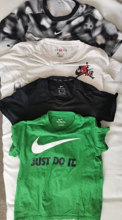 4er Set Nike T-Shirts Gr. 128/134 Sommer Top Zustand