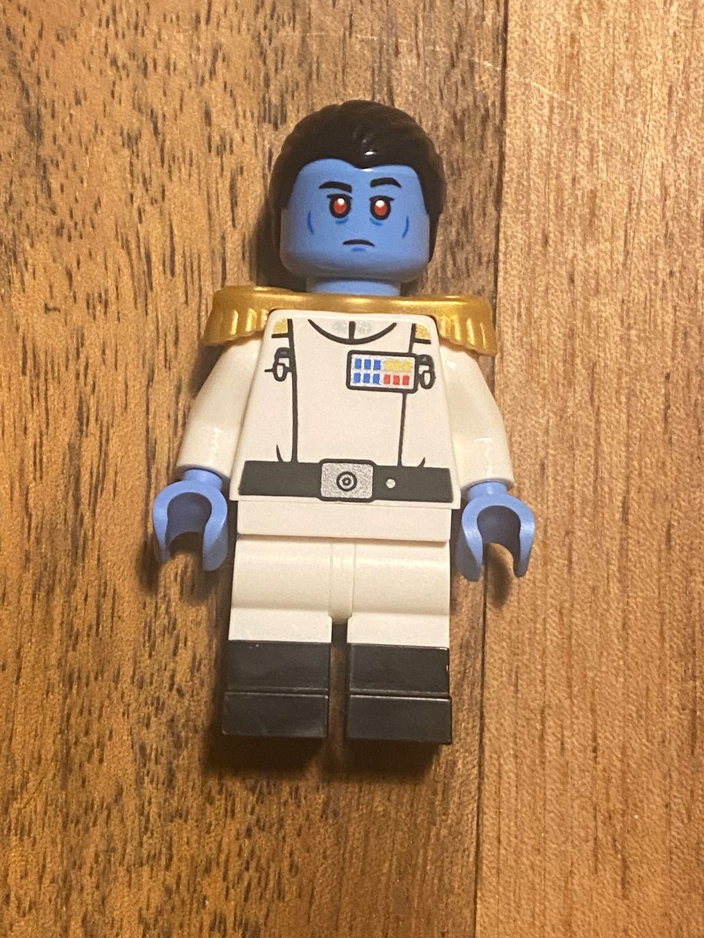 Spielzeuge: Lego Star Wars Thrawn mit extra Schulterklappen aus 2017 – Neu (gemäss Beschreibung) aus Schaffhausen von CT0409