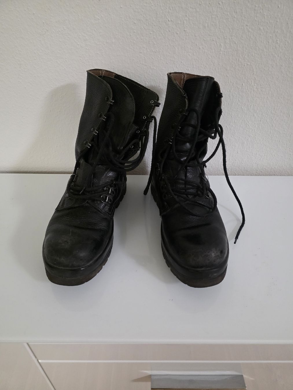 Scarpe da uomo: Schweizer Armeestiefel 90, Grösse 45 – Usato da Zuchwil venduto da stef.g