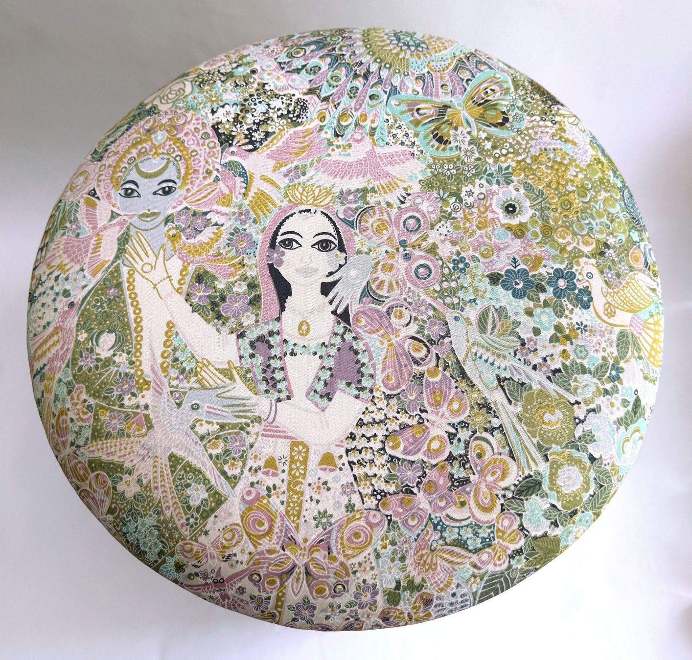 Tabourets: Hocker/Pouf*gepolsterte***** – D'occasion à Dübendorf par Orchid18 1