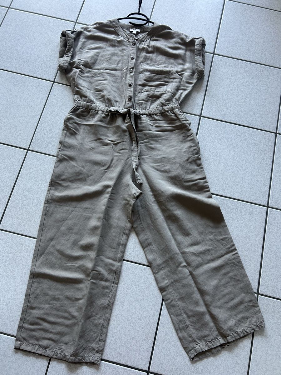 C&A Tute: GRAUER LEINEN-JUMPSUIT – Usato da Kölliken venduto da RosamariaD