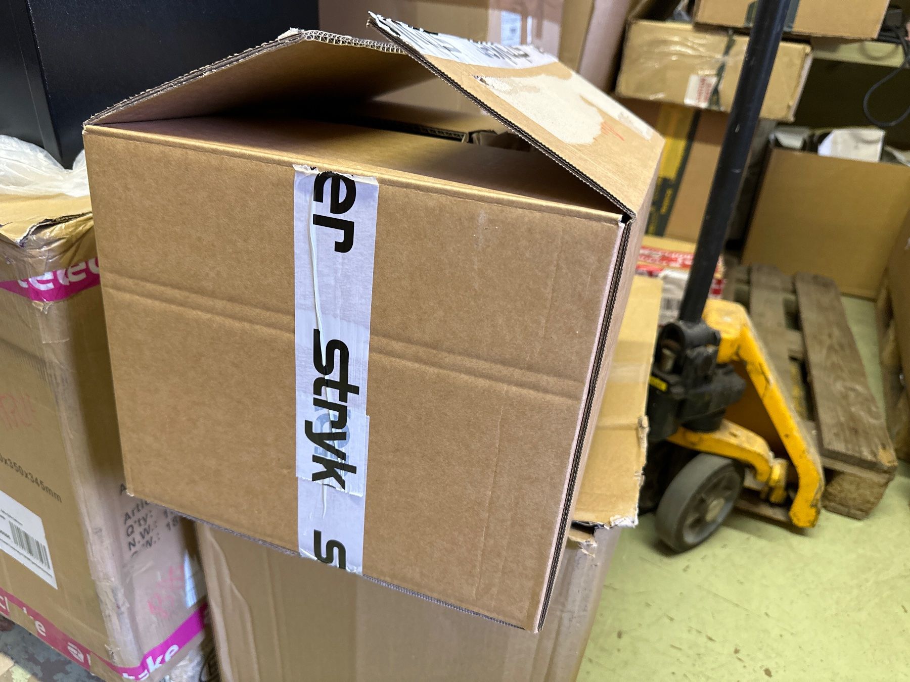 Sonstige Büroeinrichtungen: 5 Stk. Wandaufhänger-Spender, 1/3 DIN A4 – Neu und originalverpackt aus Necker von liq24 2