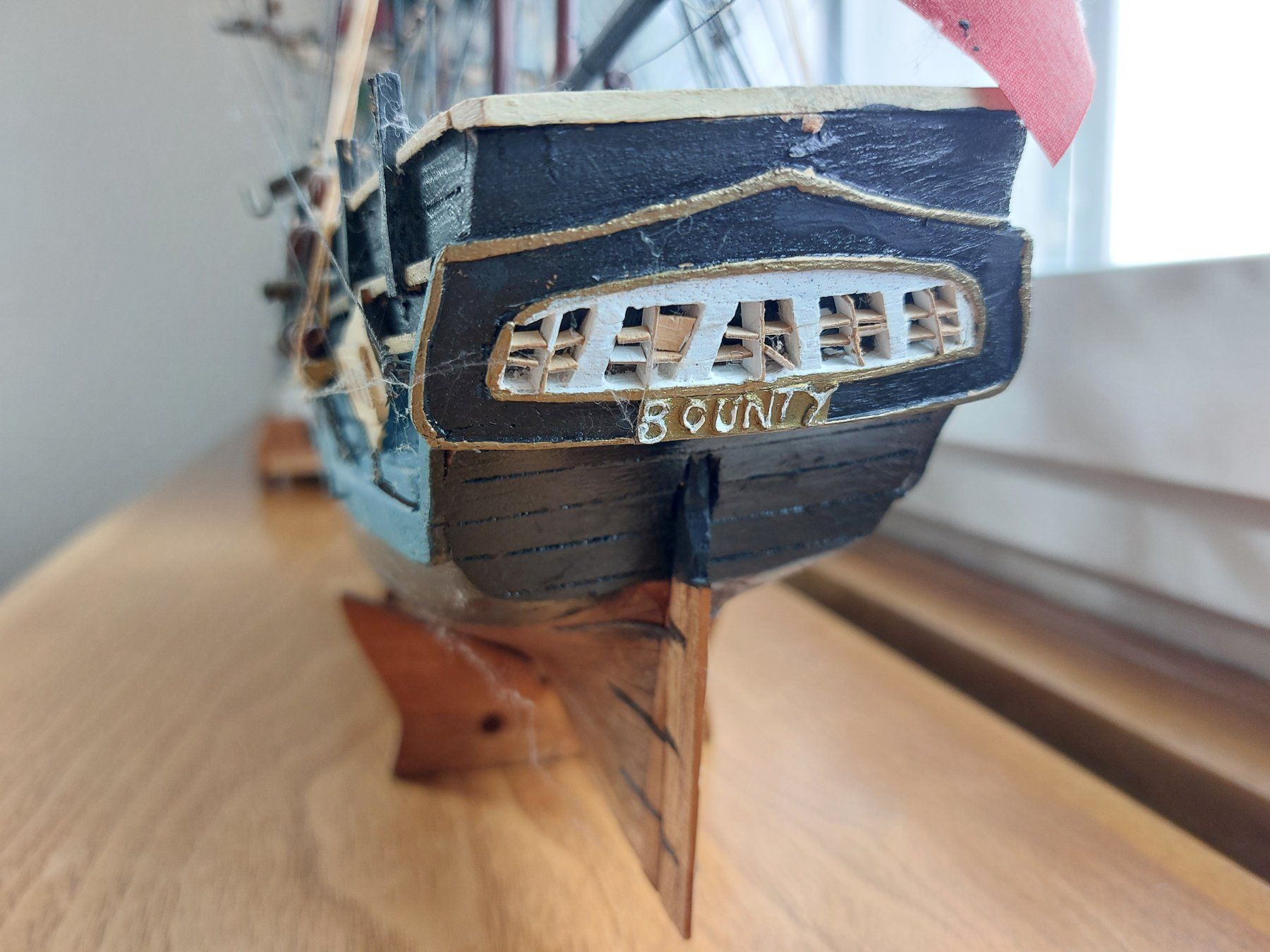 Modellbausätze & Standmodelle: Bounty Modellschiff aus Holz – Gebraucht aus Wädenswil von Eureka 3