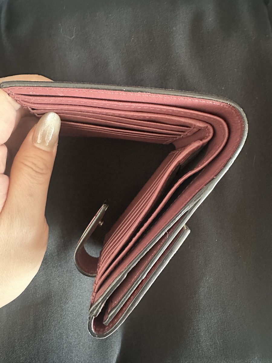 Gucci Portamonete: Gucci Portemonnaie mit Blumenmuster – Usato da Otelfingen venduto da Amanda.Z 4