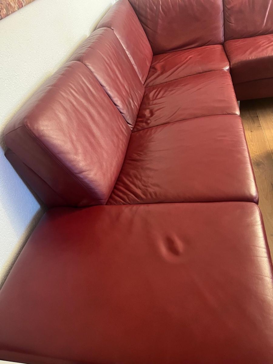 Divani: Echtleder Sofa Bordeux rot 3.15x2.65m – Usato da Basel venduto da yaw_t2cm 5