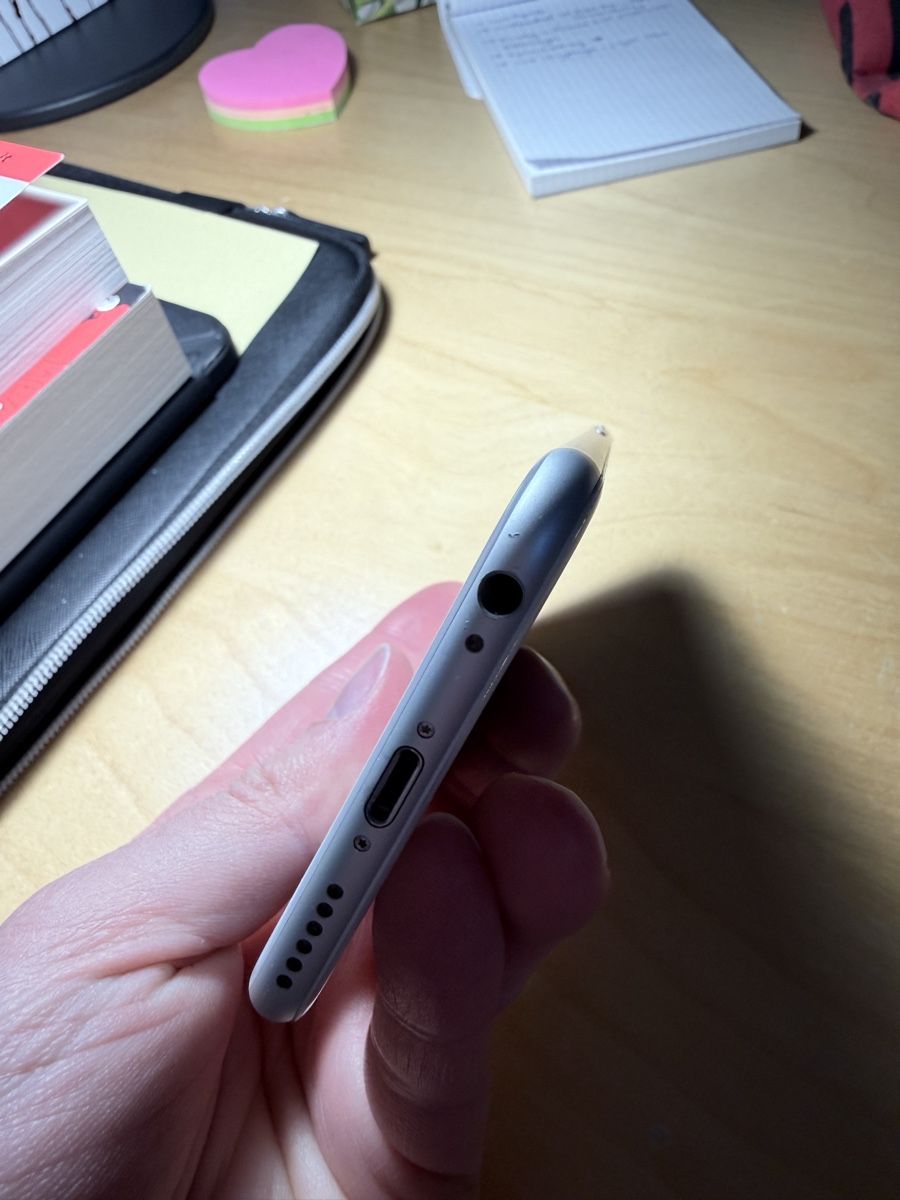 Apple Telefoni cellulari / Smartphones: iPhone 6 Silver – Difettoso da Kaltbrunn venduto da IMRLU998 6