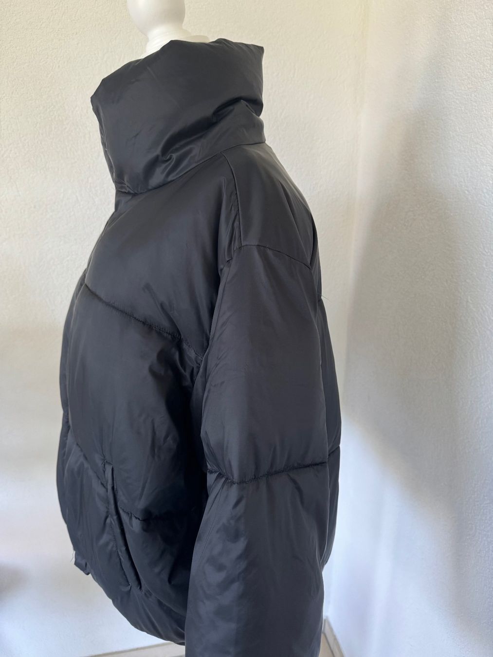Guess Giacche: Guess Damen Jacke Gr XL – Usato da Kirchdorf AG venduto da coco123 3