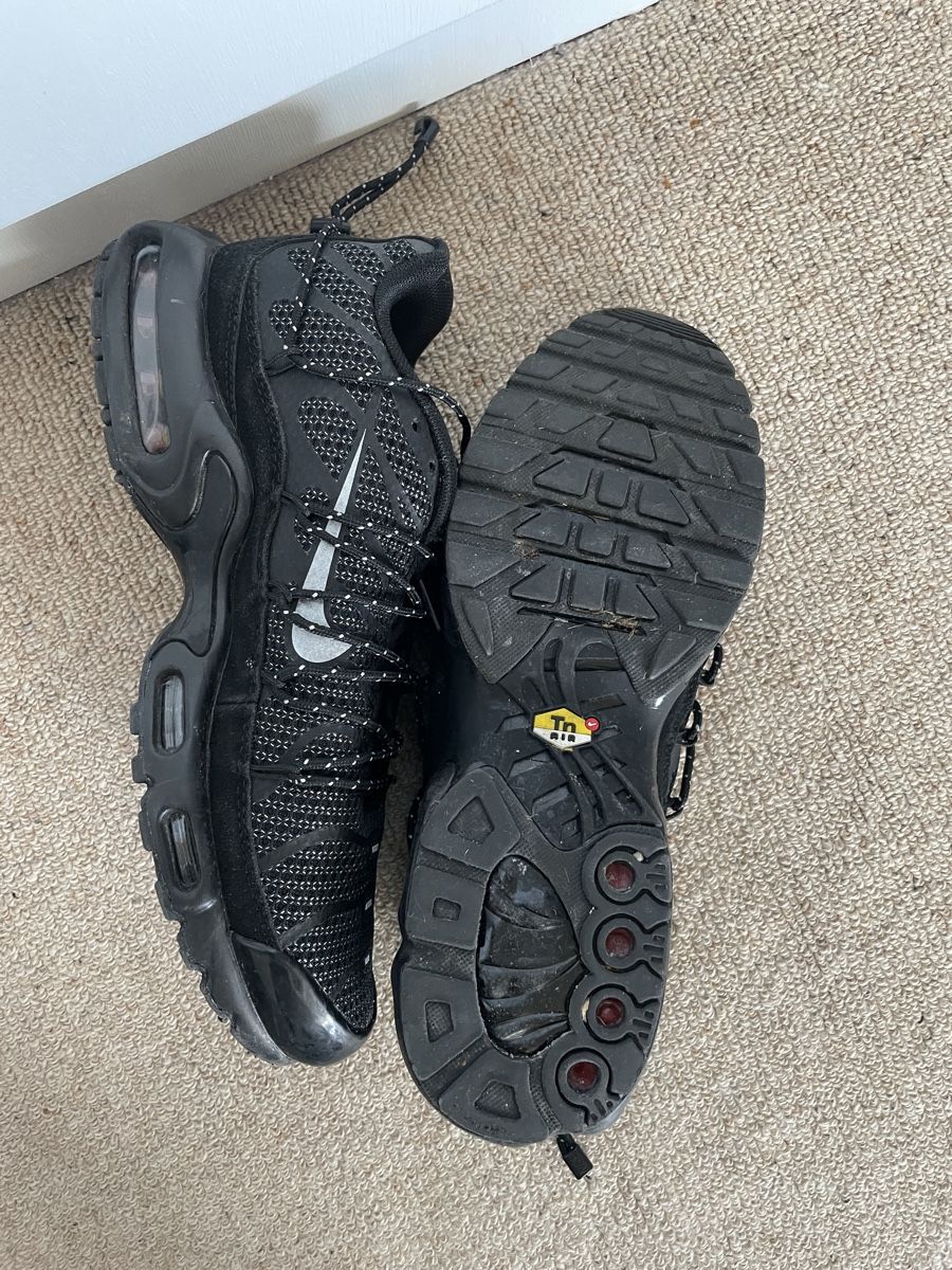 Nike Scarpe da uomo: Nike Tn Air Max Plus Toggle Black Reflective 46 – Usato da Krattigen venduto da adi_9bfb 3