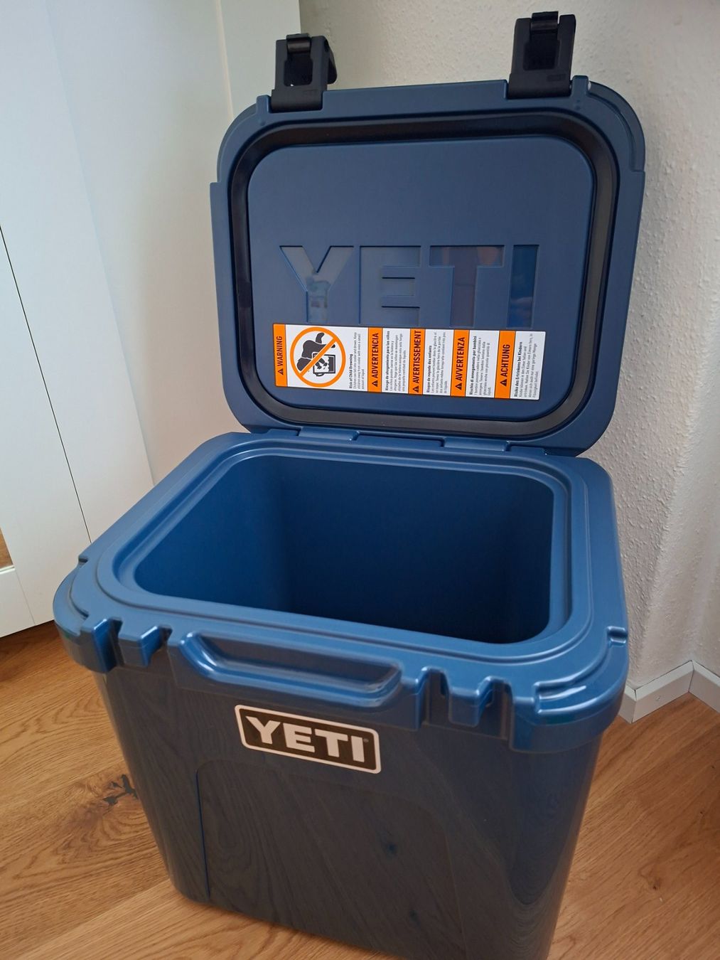 Frigoriferi & Refrigeratori: NEU Kühlbox Cooler 20 Liter YETI – Nuovo e nell'imballaggio originale da Schmerikon venduto da Ovi 3