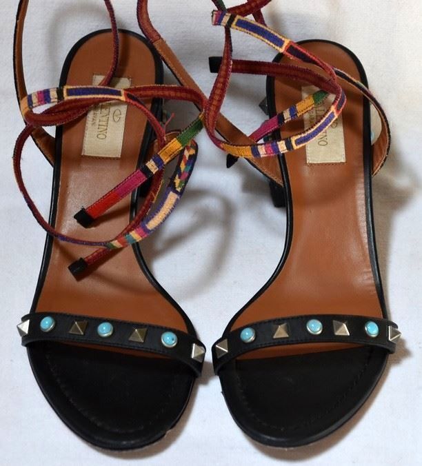 Valentino Chaussures femmes: Sandalen / Sandales Valentino Rockstud Multi .38 – Défectueux à Collonges par Auganien