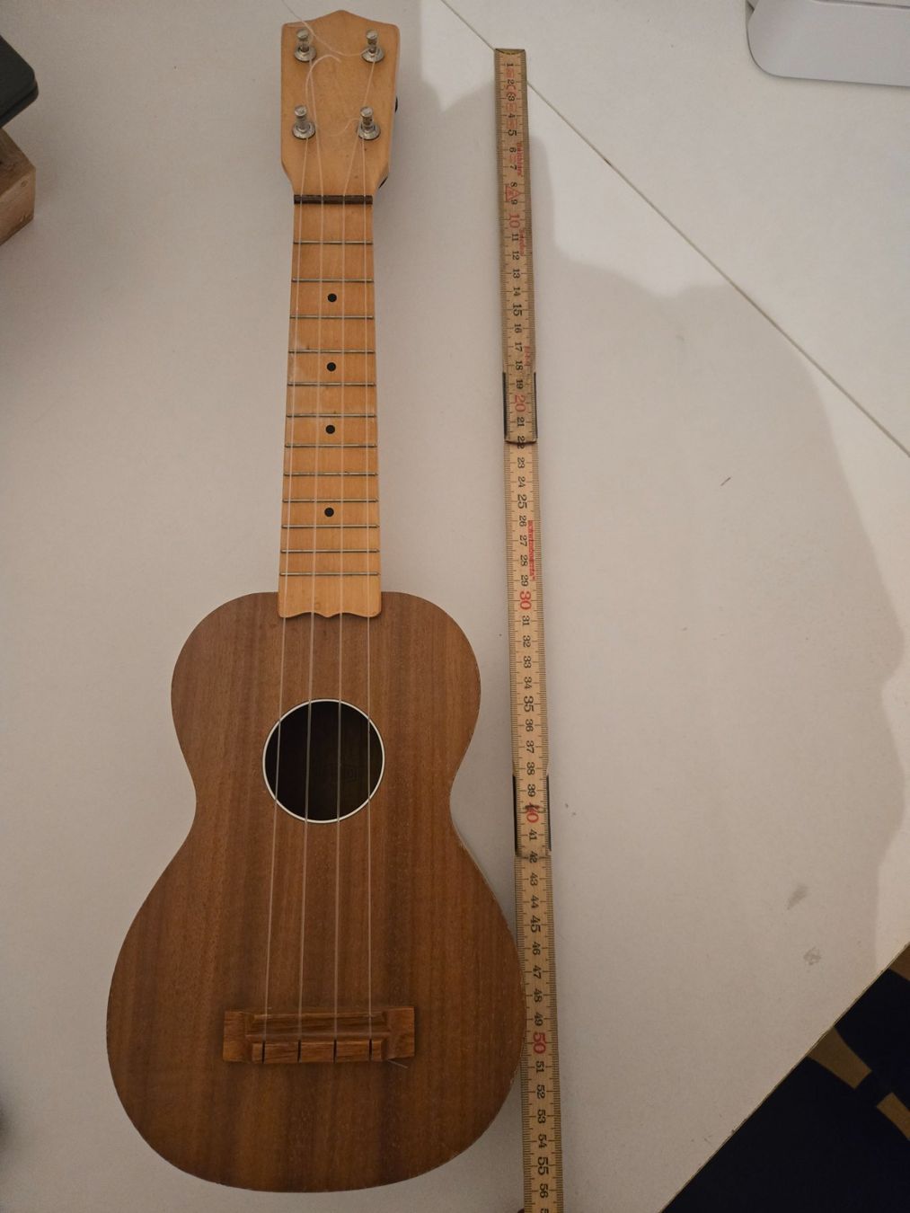 Strumenti musicali: Ukulele – Usato da Rüschegg Gambach venduto da zbi_7jfh 2