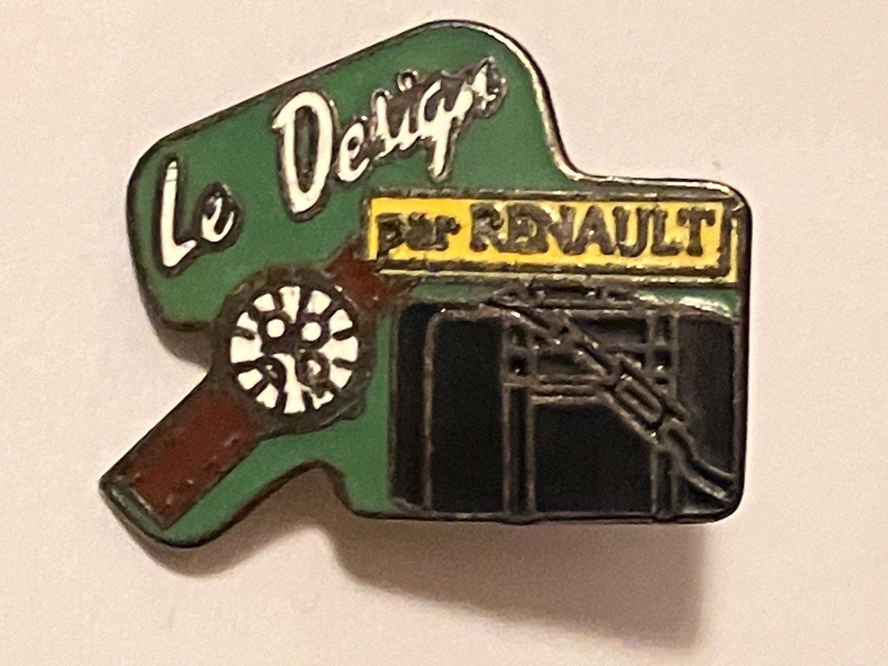 Placchette & Badge: 1 Pin Le Design Par Renault – Usato da Basel venduto da djwwpp