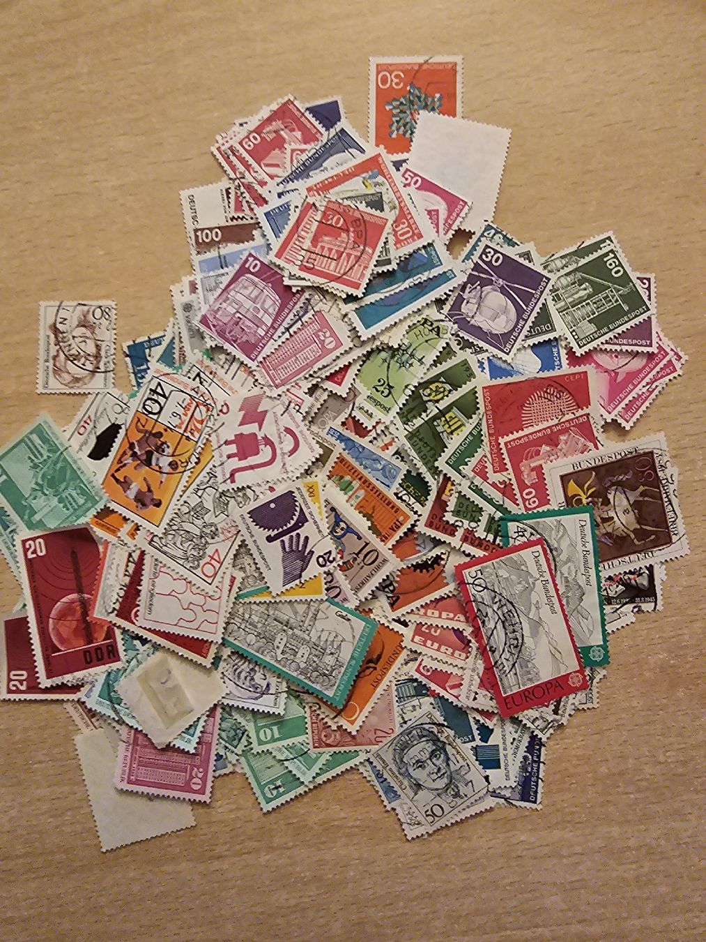 Tutti i francobolli: timbres allemand – Usato da Yverdon-les-Bains venduto da mancheacoulles