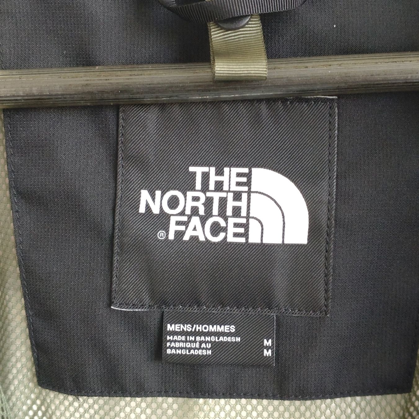 North Face Giacche: 2x The North Face coupe-vent – Usato da Brügg BE venduto da rom_ll8k 2
