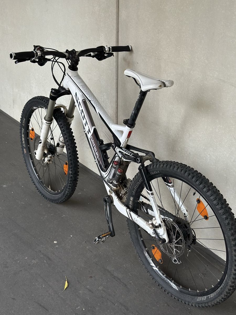 Scott Velos: Scott Genius - Fully Mountainbike – Gebraucht aus Zürich von Gadgets2020 2