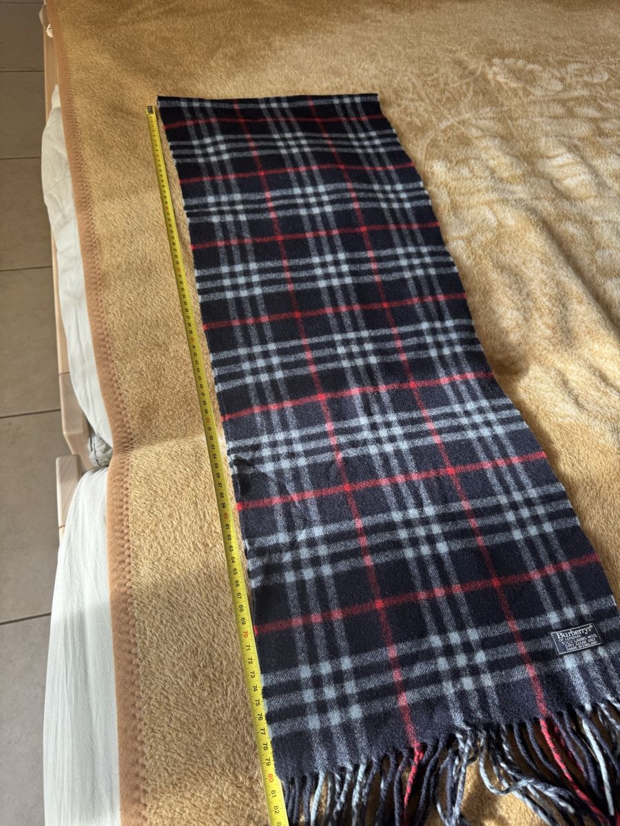 Burberry Foulard & Sciarpe: Burberry London Schal Lambswool 100% – Usato da Trélex venduto da stripedthrift 4