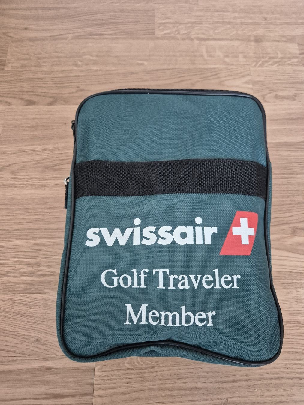 Taschen: Original Swissair multifunktionale Reisetasche – Neu (gemäss Beschreibung) aus Zürich von Corrosion
