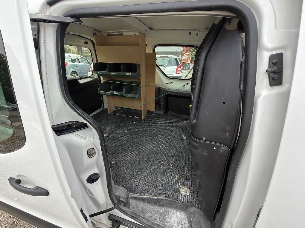 Veicoli commerciali: Peugeot Partner 1.6i (COLLAUDATO) – Usato da Agno venduto da jonnyautosagl 3
