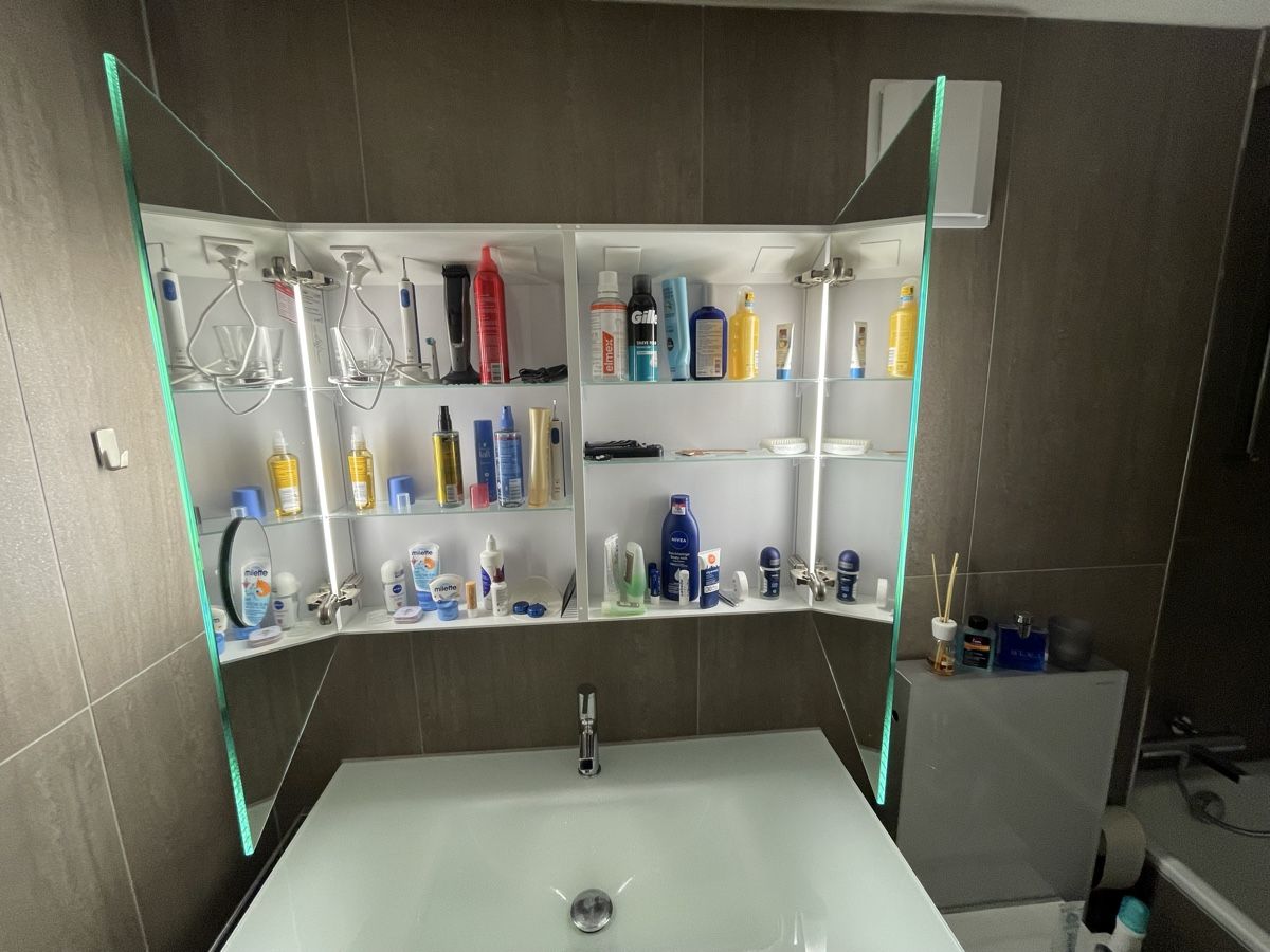 Armoires miroirs: Spiegelschrank  – D'occasion à Thun par Uersu4 1