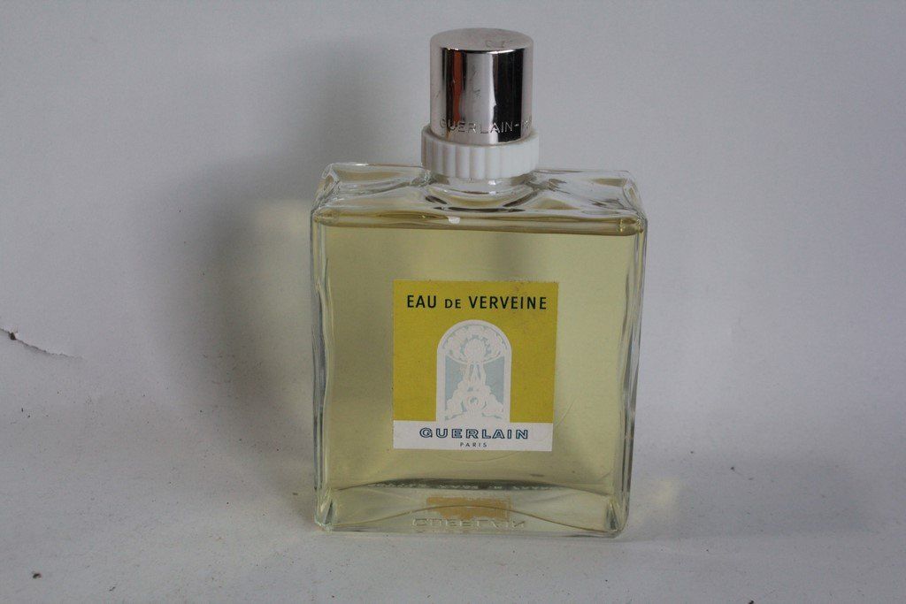 Guerlain Profumi & Eau de Toilette: GUERLAIN Eau de Verveine – Usato da Vandoeuvres venduto da Dom-Tom