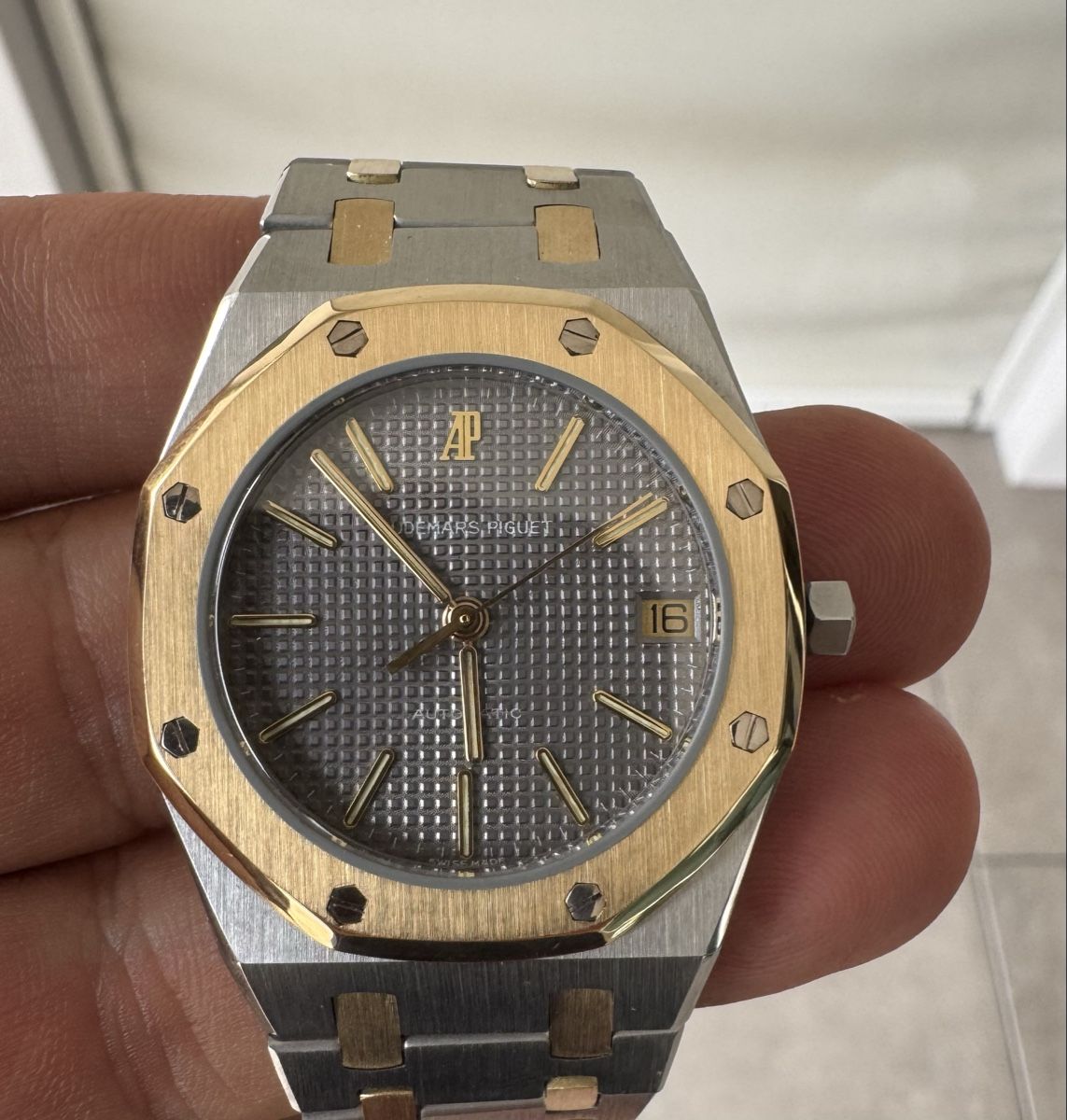 Bracelets: Royal Oak, Ref.: 4100SA, top Condition  – D'occasion à Chur par lucretiawatches