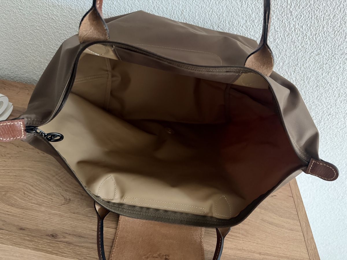 Longchamp Taschen für Damen: Longchamp Le Pliage M, olive – Neu (gemäss Beschreibung) aus Niederglatt ZH von lisaandrea.k 2