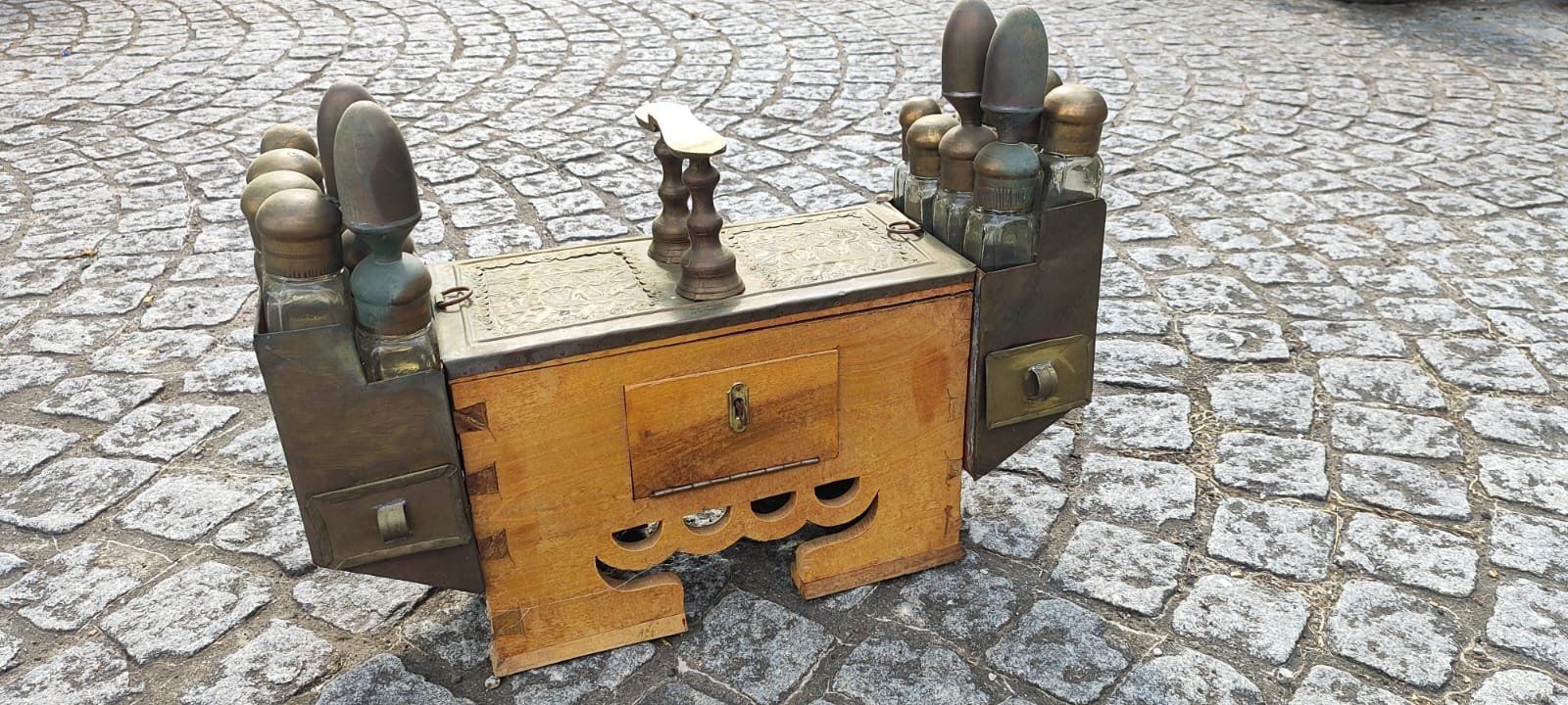 Toutes les décorations: Antiker Schuhputzkasten – D'occasion à Dürnten par markusdubs 6