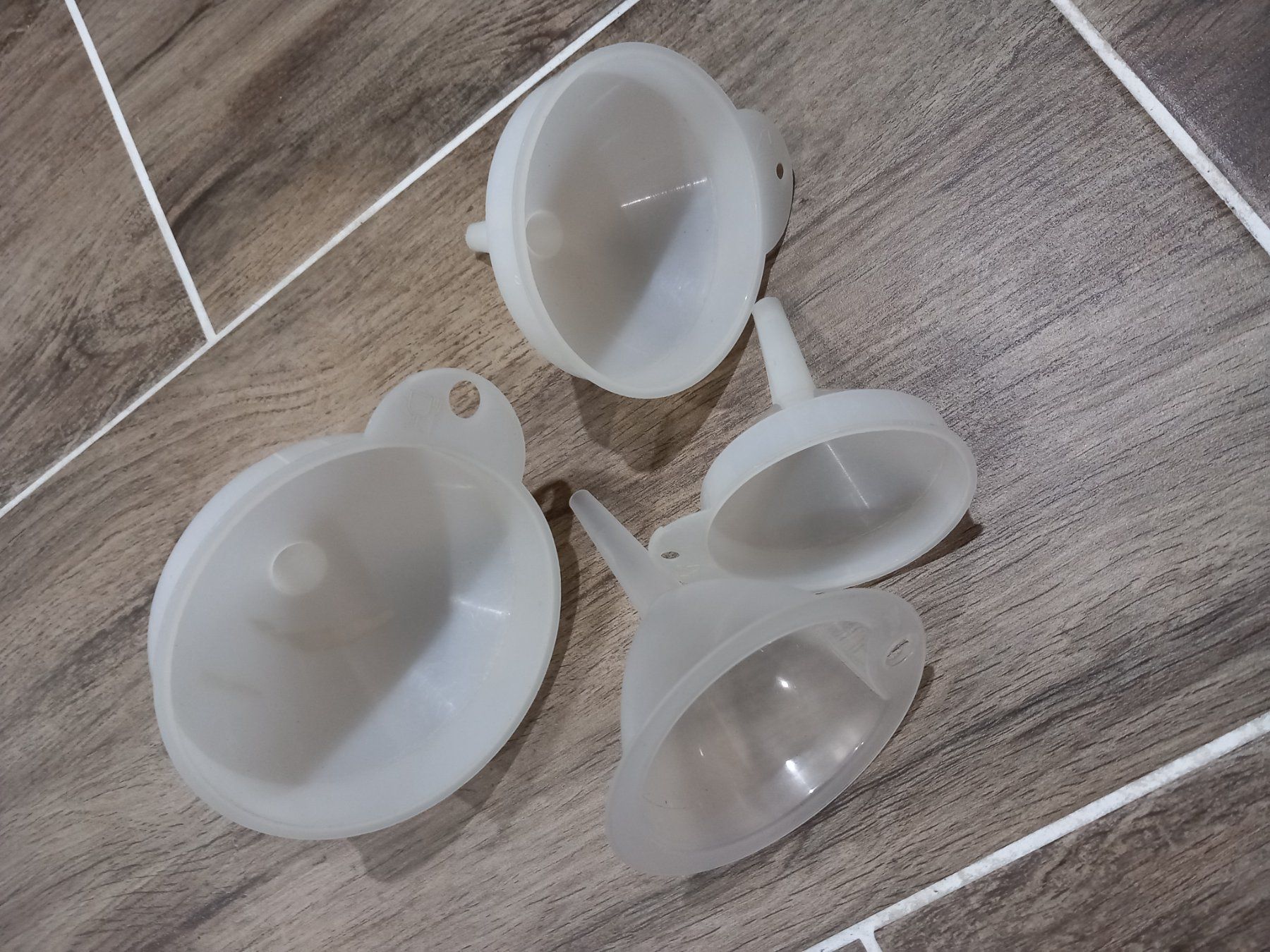 Altri elettrodomestici e apparecchi d’epoca: Plastik Trichter SET mit 4 Stück – Usato da Rheinau venduto da profitronic.shop 4