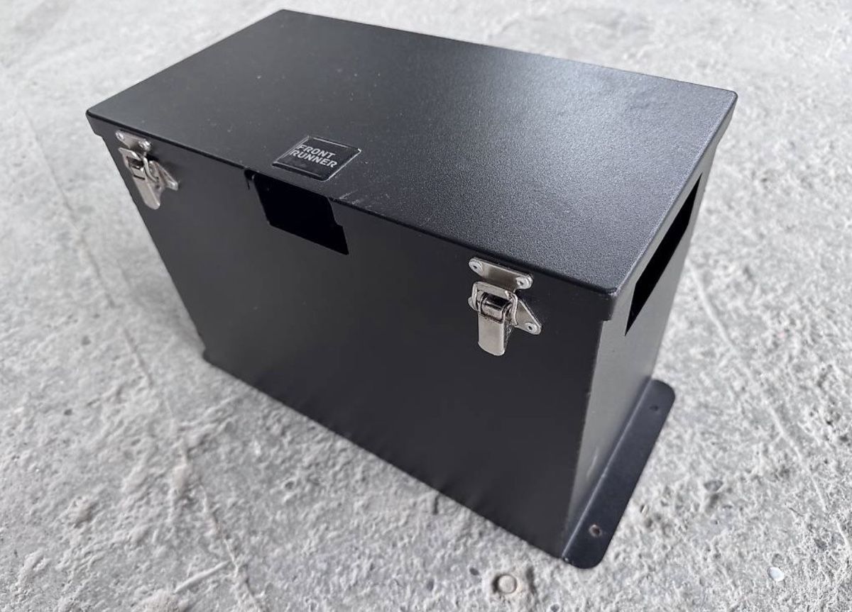 Front Runner Altri accessori per camping: Front Runner Battery Box Original | ungebraucht | Overland  – Usato da Luzern venduto da ca5_s8fx