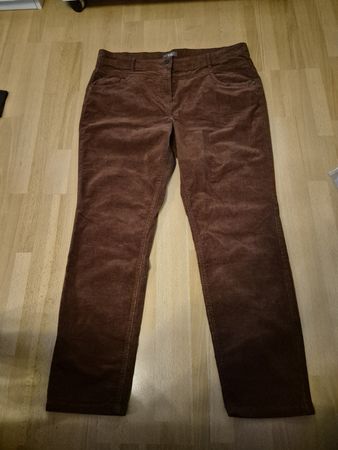 Fuchsfarbene Manchesterhosen fein Gr. 46 kurz