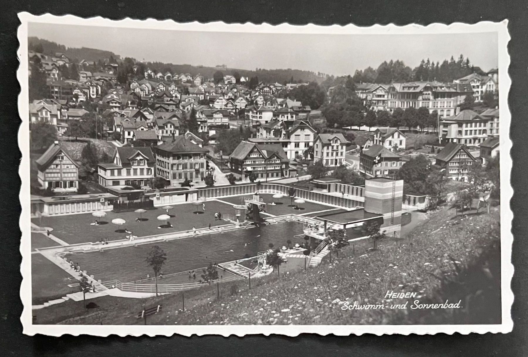 Cartoline postali: HEIDEN Schwimm- und Sonnenbad, ca. 1950 – Usato da Ostermundigen venduto da DaxKarten-75