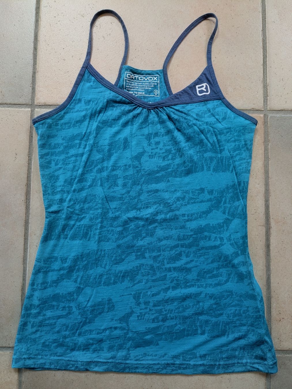 Ortovox T-shirts: Top Ortovox – D'occasion à Euseigne par Barbichette