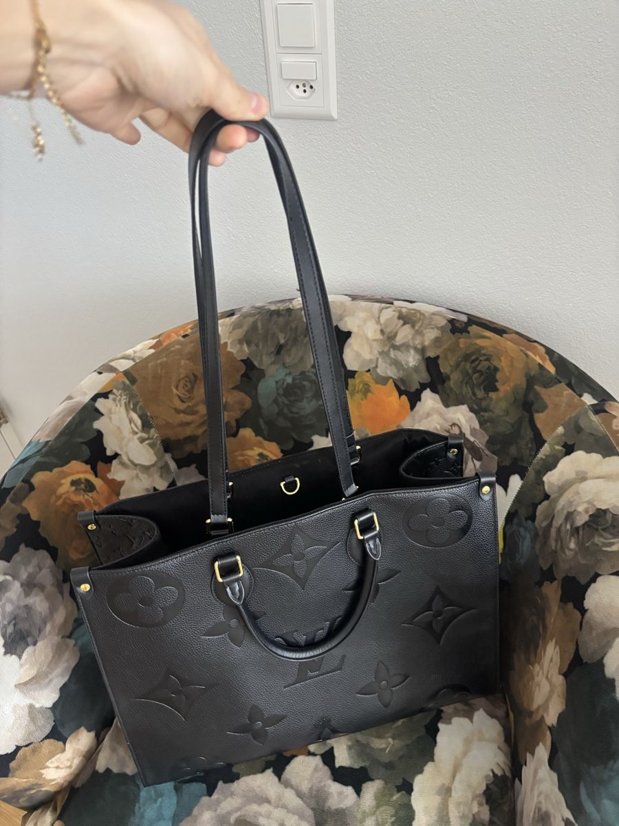 Taschen für Damen: Black Big Tote Bag  – Neu (gemäss Beschreibung) aus Horgen von len_qjz9