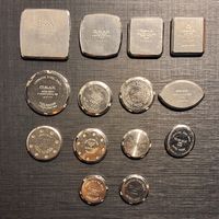 Teile Armbanduhr: 14 x Gehäusedeckel: OMAX (Japan)