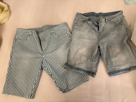 2x kurze Sommerhosen (Streifen & Jeans) Grösse 46