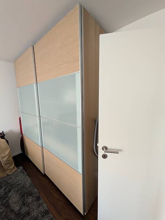 Ikea Armadi: Ikea Pax Schrank 200x236 – Usato da Lachen SZ venduto da pok_s2v8