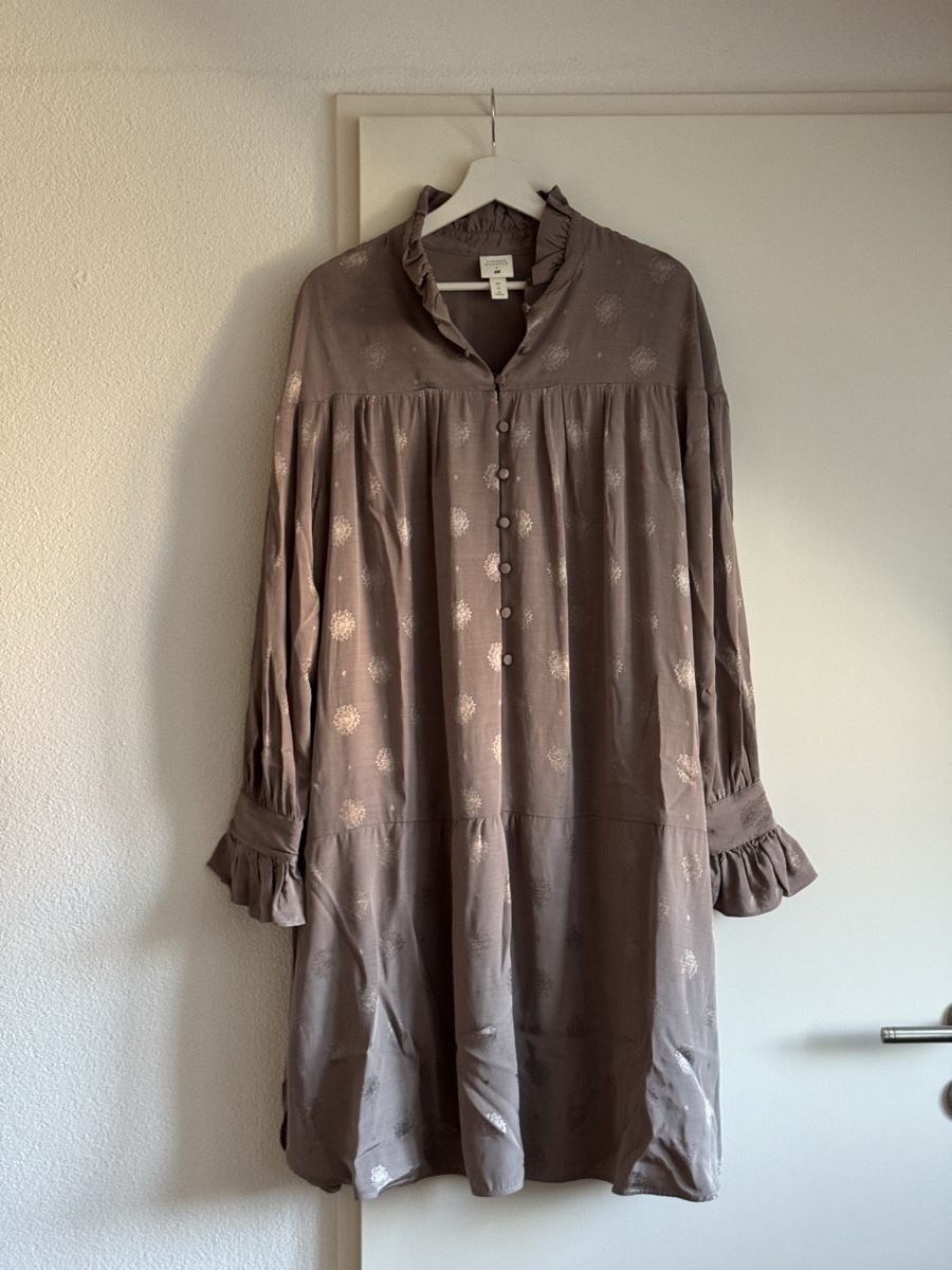H&M Vestiti: H&M Sandra Mansour Dress Size L – Usato da Turbenthal venduto da elizameise